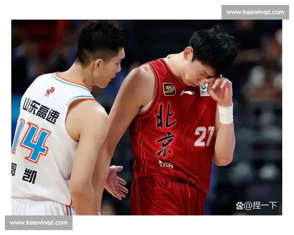 CBA直播全程跟踪解析 球迷互动与赛事精彩瞬间实时呈现 CBA直播全程跟踪解析 球迷互动与赛事精彩瞬间实时呈现